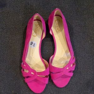 Circus by Sam Edelman Open Toe Flats Fuchsia